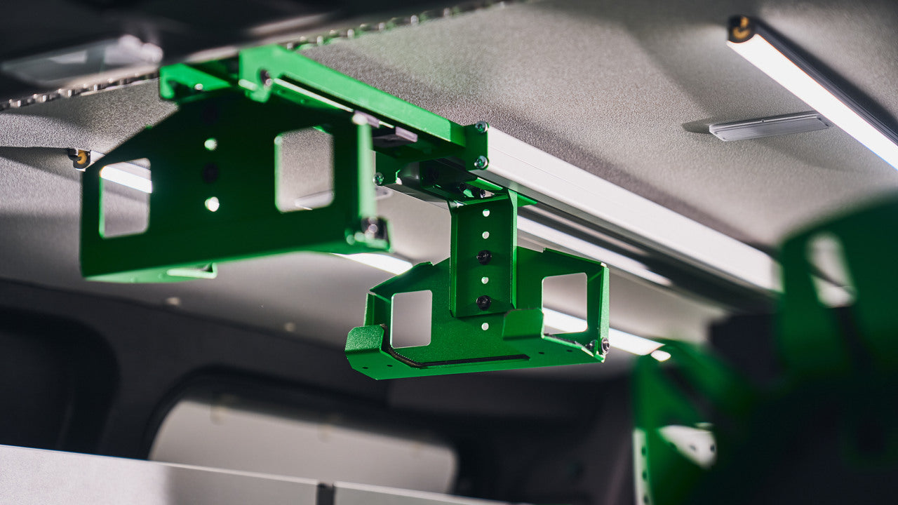 Professionelle Fahrzeugeinrichtung von System Edström – geplant, geliefert und eingebaut by OSA.