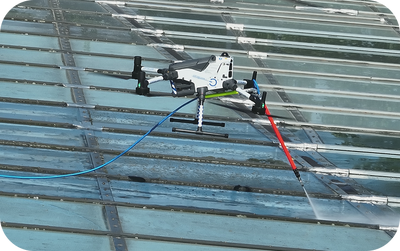 CopterClean Drone – Professionelle Reinigungsdrohne